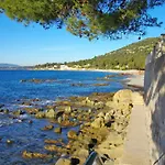 شقة On Cote D'azur With Beachfront Views Saint-Raphaël
