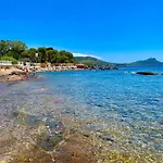 On Cote D'azur With Beachfront Views شقة Saint-Raphaël