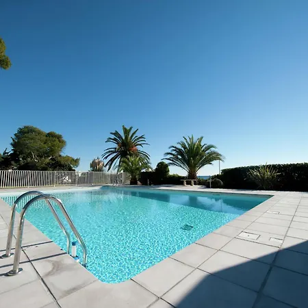 On Cote D'azur With Beachfront Views شقة