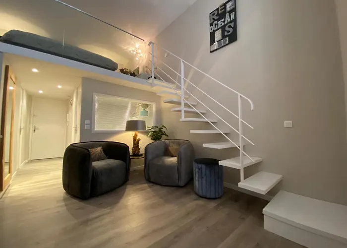 On Cote D'azur With Beachfront Views Apartment