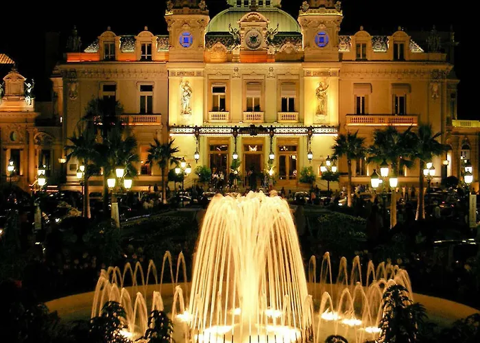 Apartment On Cote D'azur With Beachfront Views Saint-Raphaël