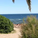 Apartment On Cote D'azur With Beachfront Views Saint-Raphael (Var)
