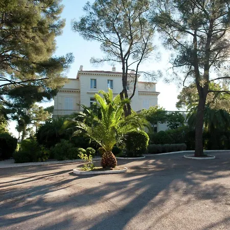 Apartment In With Pool And Access *
