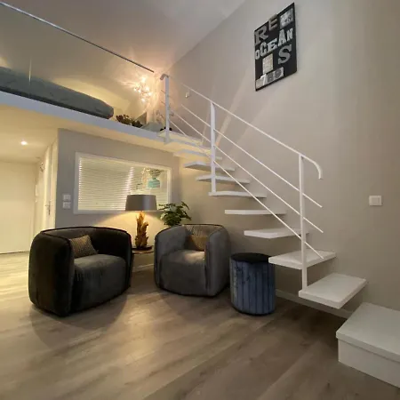 Apartment In With Pool And Access *