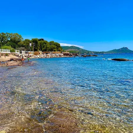 On Cote D'azur With Beachfront Views Lejlighed Saint-Raphaël
