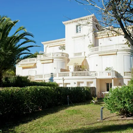 In With Pool And Access Apartment *
