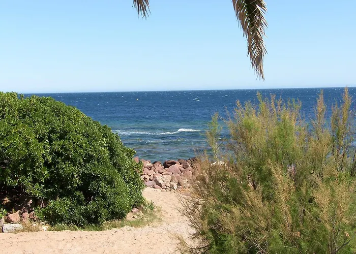 Апартаменты On Cote D'azur With Beachfront Views Сен-Рафаэль